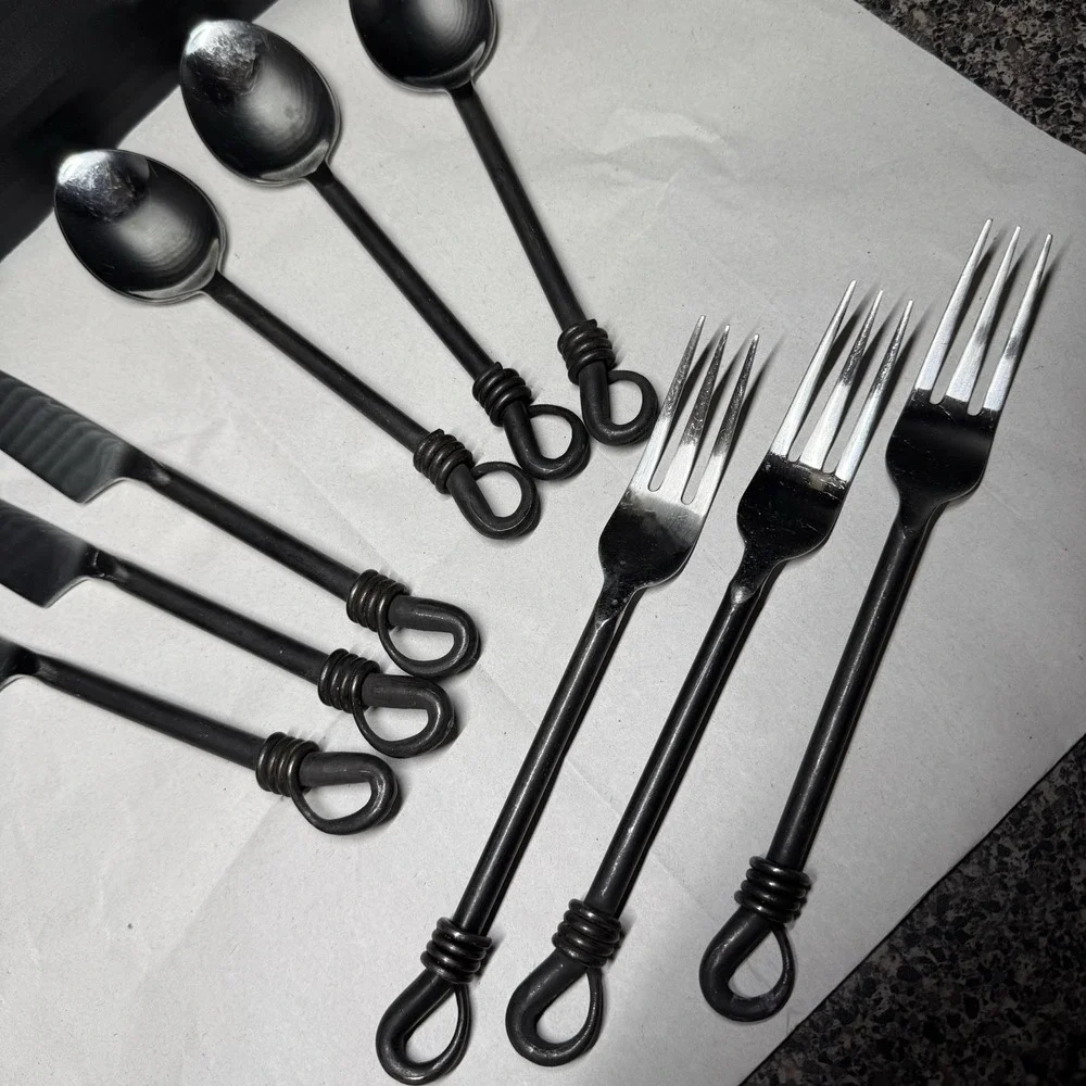 Gourmet Settings Twist N Shout Flatware 9 Piece Set GS 18/10 Stainless Black